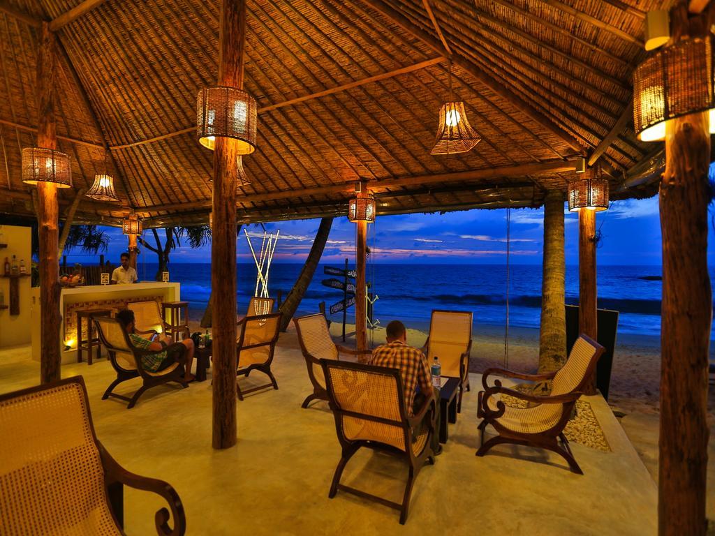 Thejan Beach Cabanas Bentota Eksteriør bilde