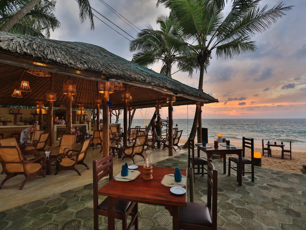 Thejan Beach Cabanas Bentota Eksteriør bilde