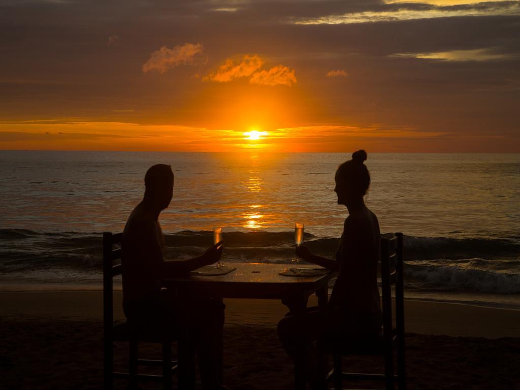 Thejan Beach Cabanas Bentota Eksteriør bilde