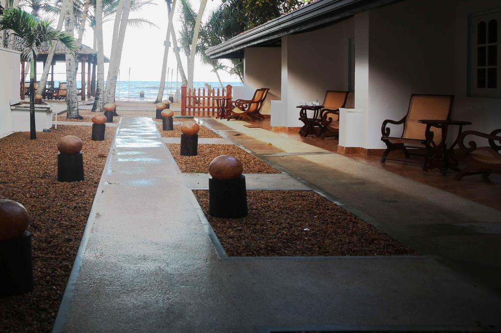 Thejan Beach Cabanas Bentota Eksteriør bilde