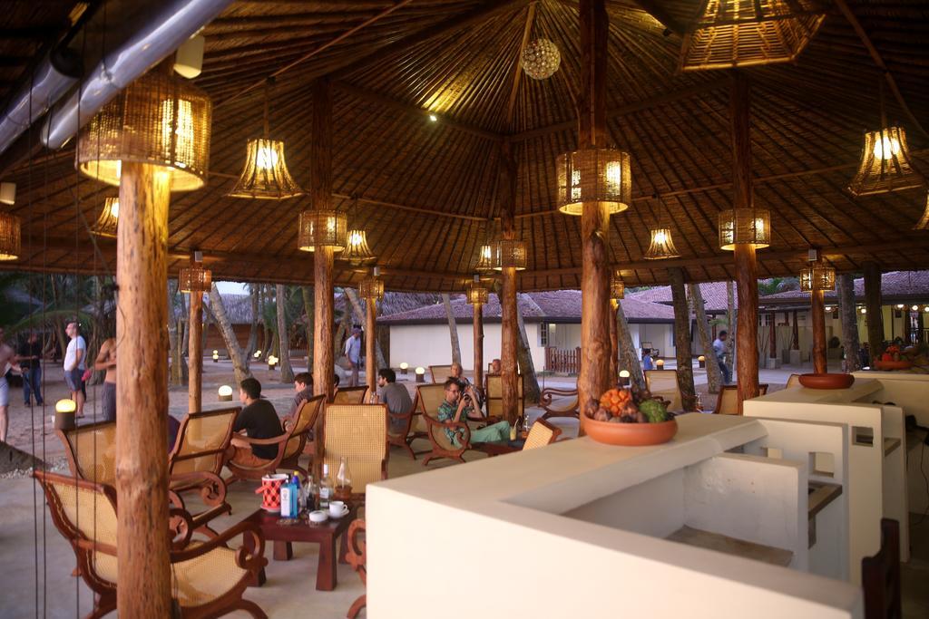 Thejan Beach Cabanas Bentota Eksteriør bilde