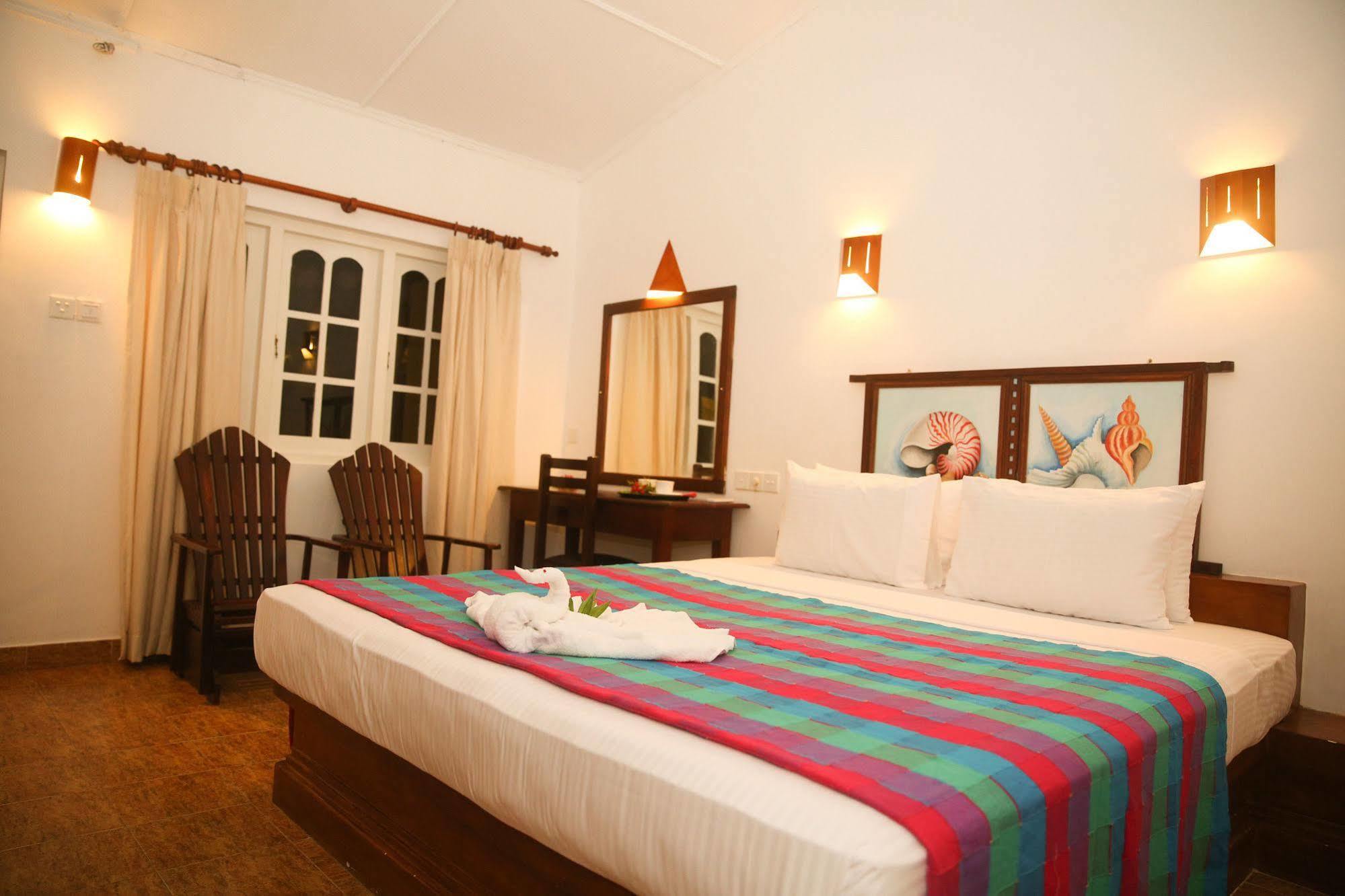 Thejan Beach Cabanas Bentota Eksteriør bilde