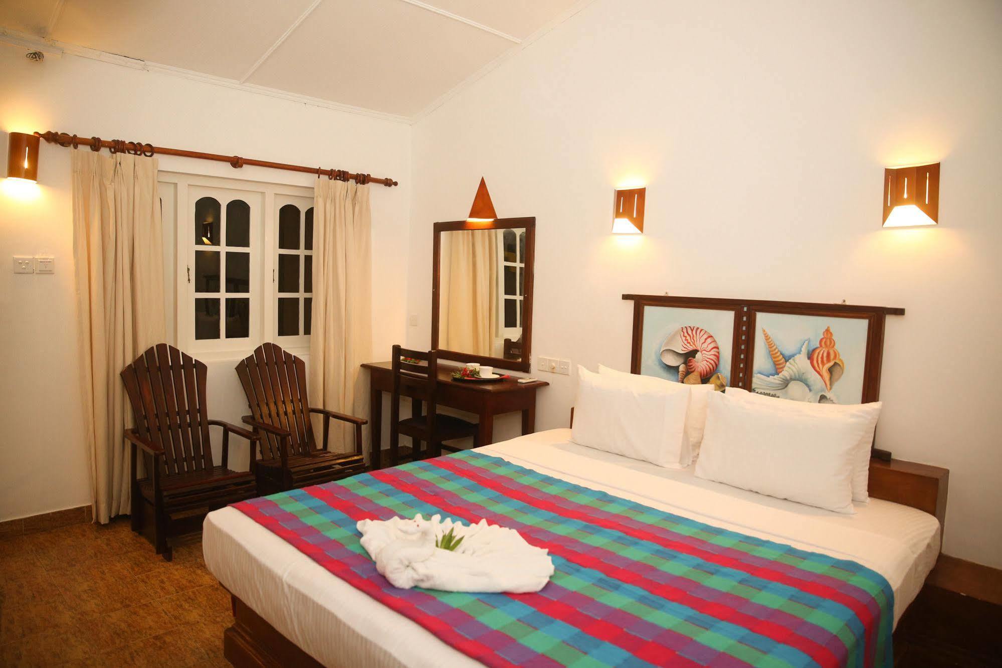 Thejan Beach Cabanas Bentota Eksteriør bilde