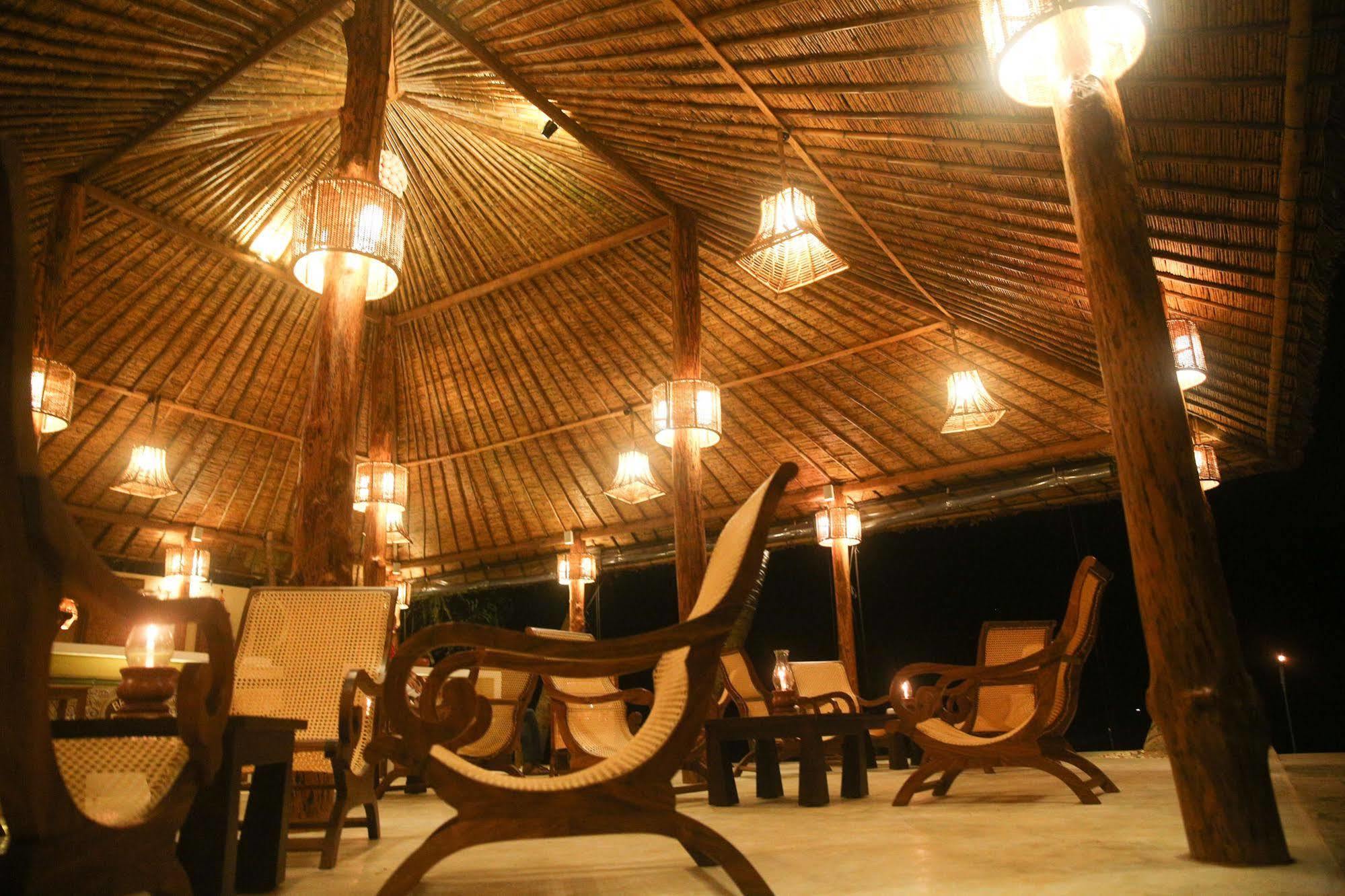 Thejan Beach Cabanas Bentota Eksteriør bilde