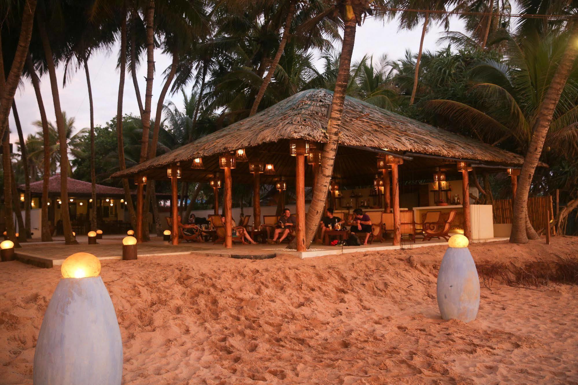 Thejan Beach Cabanas Bentota Eksteriør bilde