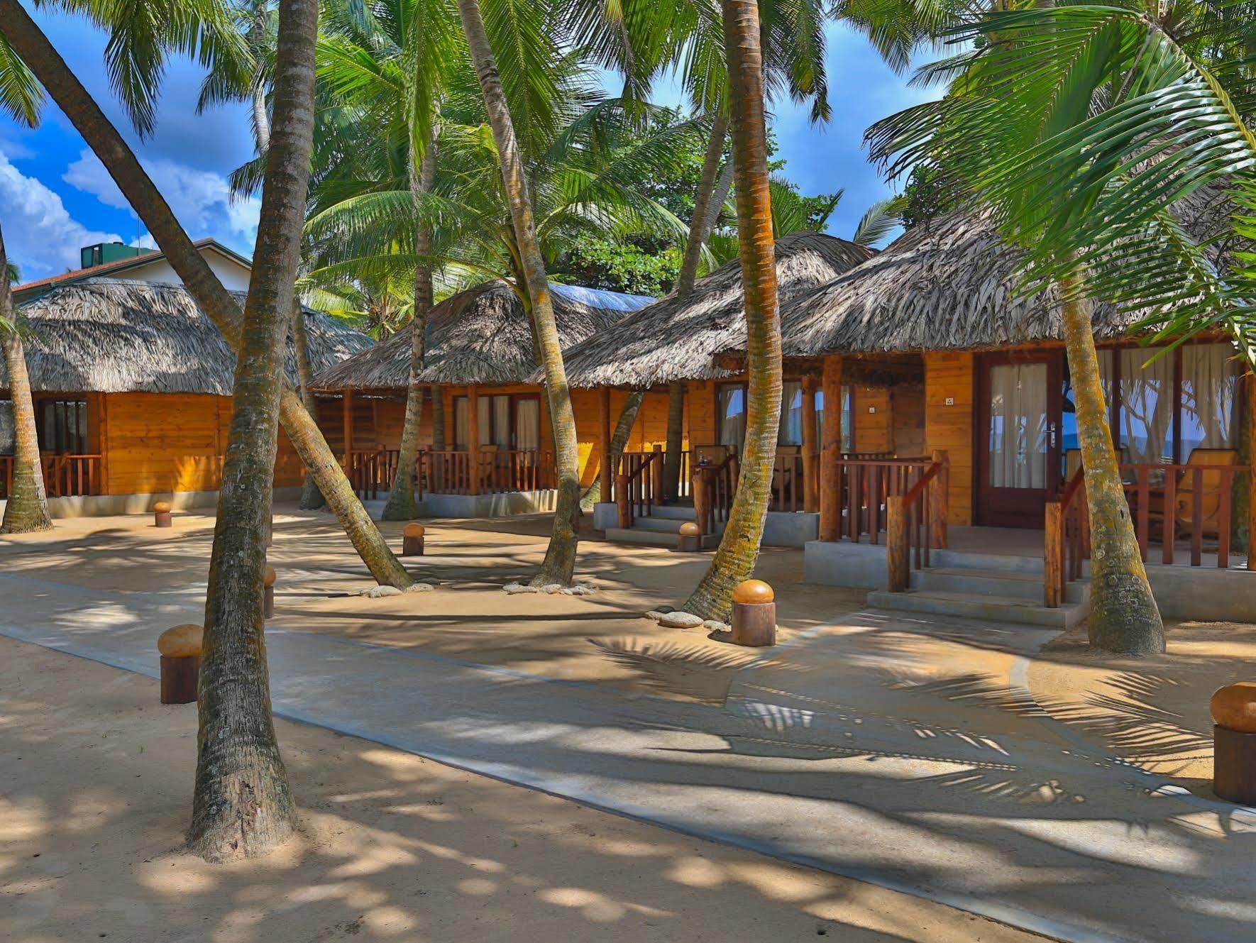 Thejan Beach Cabanas Bentota Eksteriør bilde